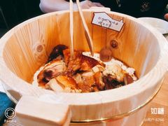 -临界音乐酒馆·小龙虾·江湖菜(华熙LIVE·鱼洞店)