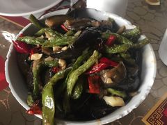 -独一佳老胡湘菜馆(矿山路店)