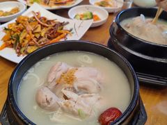 -长寿参鸡汤(朝韩风情街店)