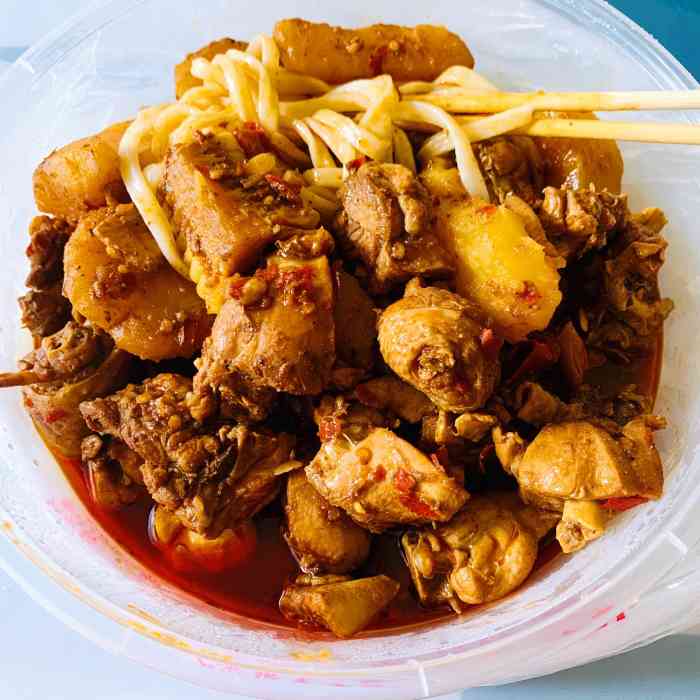 老狼大盘鸡(盛世长安店)-"外卖点评有点像黑暗料理的一家店.外卖速.