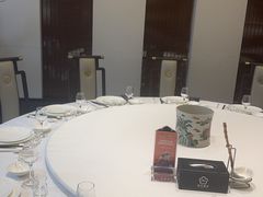 -梅花香里大酒店(郁金香路店)