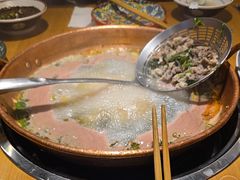 -洱火云南酸菜牛肉火锅(石景山当代商城店)