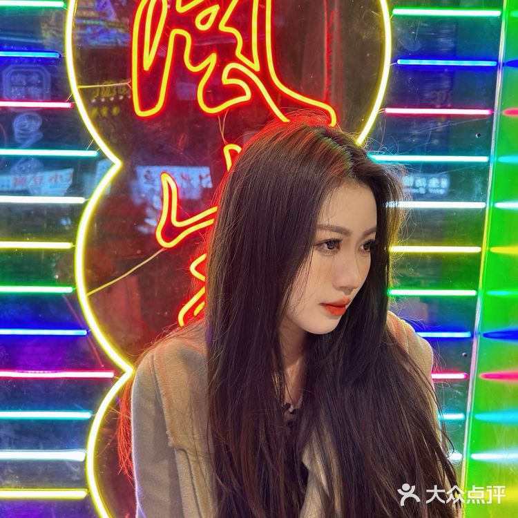 遵义探店|赛博朋克风 独栋香港茶餐厅