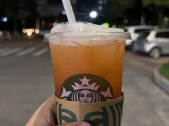 冰摇桃桃乌龙茶-星巴克(台州温岭领悦广场店)