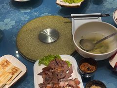 -乔家小院•非遗驴肉•本地小海鲜(滨河路店)