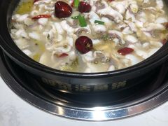 中辣酸菜鱼-周渝食惦酸菜鱼(青浦店)