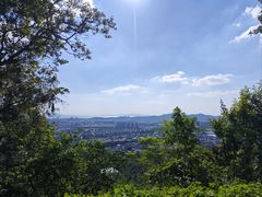 -灵岩山风景区