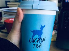 -瑞幸咖啡(华东理工大学商学院店)