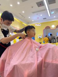 -爆米花儿童美发乐园