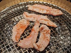 -铭牛烧肉·和牛海鲜自助(高新月牙湖店)