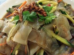 东北大拉皮-哈尔滨风味小吃东北菜(五角场店)