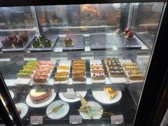 -雍容荟帝王蟹活龙虾展台自助(IFS黑金店)
