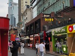 -南京西路(地铁站)