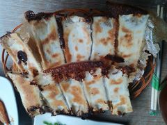 -阿洪锅贴王(小吃城店)