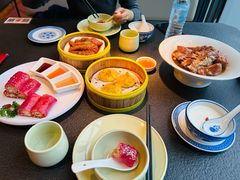 红米脆皮鲜虾肠-蝴蝶里·粤菜·点心(滨江龙湖店)
