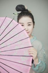 -onlygirl摄影美学馆高端定制(江滩店)