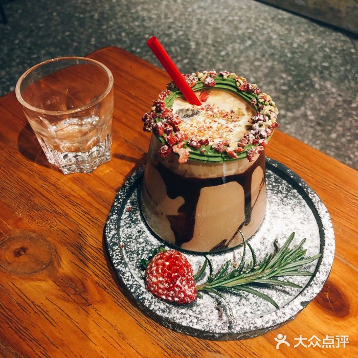 BE NORMAL CAFE(霞溪路店)花环图片