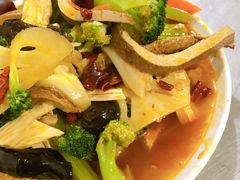 素拼-佰运猪蹄(高陵店)