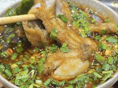 -肖肖酸萝卜鱼火锅(总店)