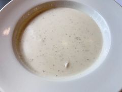 奶油松茸蘑菇汤-莫斯科餐厅