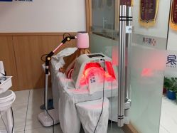 -靓芙泉祛痘.科技美肤连锁