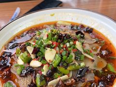 -有红鸡毛店·川菜(建设路店)