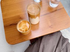 -Line 咖啡(石厦花园店)