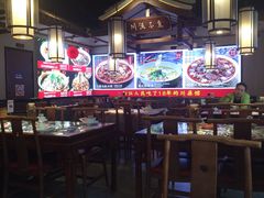 -川流不息·地道川菜·小龙虾(新松江路店)