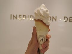 特浓牛乳王脆筒-喜茶(深圳海岸城店)