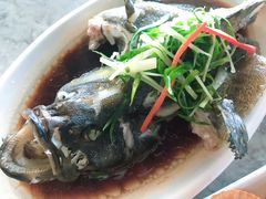 -四川小胡子海鲜(丁村万人海鲜广场店)