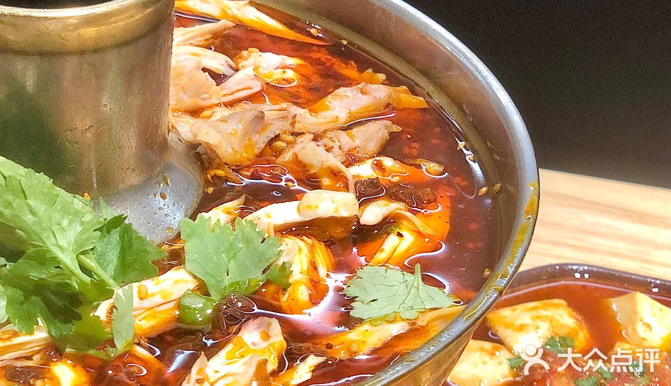 魔都探店 | 人均50就吃到正宗乐山翘脚牛肉