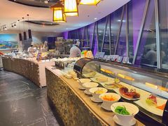 自助取餐区-广州塔璇玑地中海自助旋转餐厅