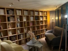 -喜鹊愉家酒店(郑州曼哈顿博览中心地铁站店)