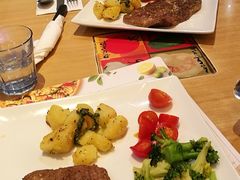 -必胜客(城西银泰店)