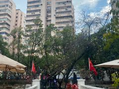 -Mark&Mars Restaurant