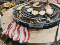 -胡悦里韩式烤肉(芝罘万达广场店)