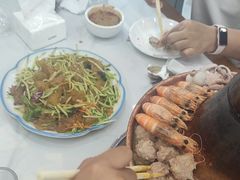 -一口猪海鲜浑锅·东北家常菜