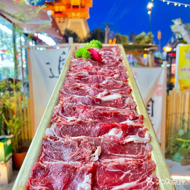 洛阳还有这种地方？？？应天门下的浪漫谁懂。。