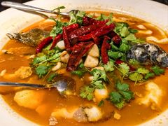 山茶油丹江大鱼头-清水亭湖北菜(大屯DT51店)