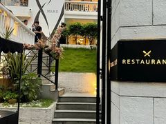 -Mark&Mars Restaurant
