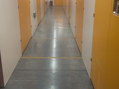 -安东易迷你自助仓储寄存仓库(顾戴路店)