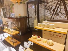 面包甜点陈列柜-盛宴标帜餐厅·亲子自助 (南昌喜来登酒店)