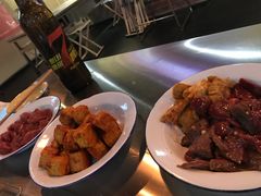 -马路牙子地桌烤肉(工体店)