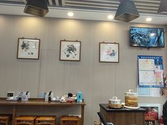 -聚笼鲜美食(凤凰街店)