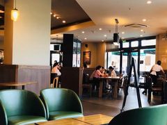 大堂-星巴克(无锡百联奥特莱斯店)