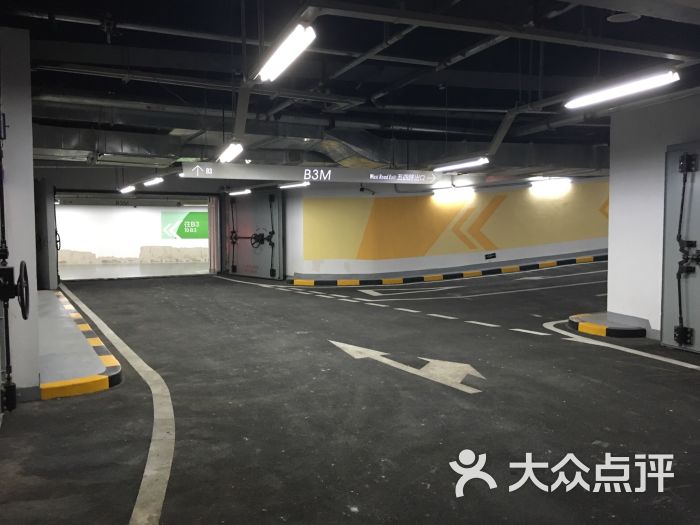 恆隆廣場地下停車場 圖片 - 第3張