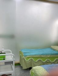 -苗医生专业祛痘·皮肤管理