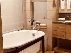 -深圳星河丽思卡尔顿酒店