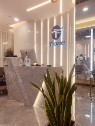 -AYO SALON