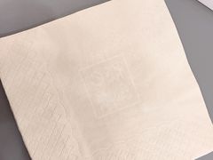 -奈雪的茶(亨特国际广场店)